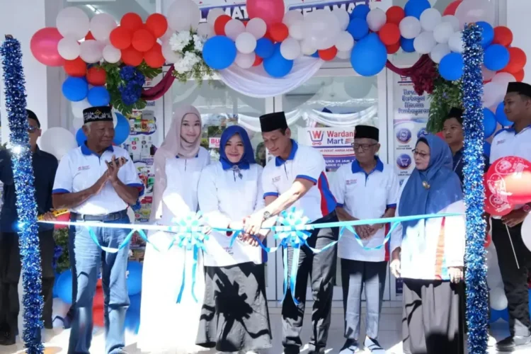 wardani mart pacitan