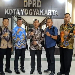 Kunjungan Kerja dr. Warkim Sutarto