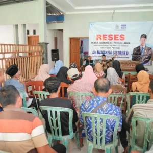 reses Karanganyar